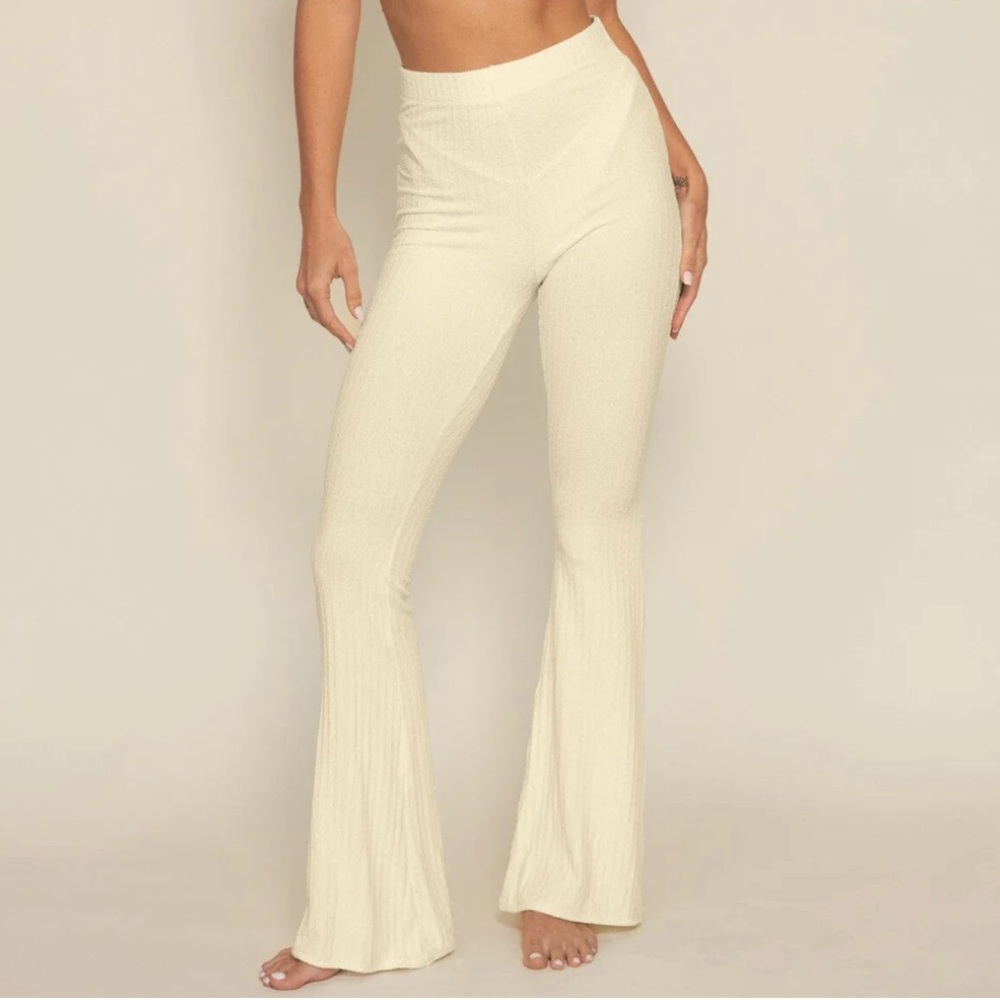 Montce Buttercream Rib Flare Pants - Small